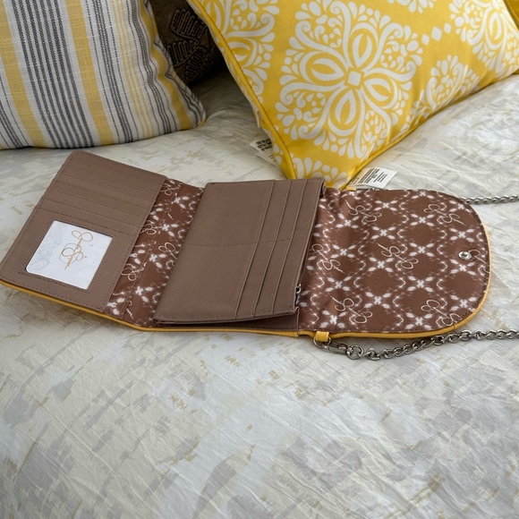 Jessica Simpson yellow small crossbody trifold never used - Picture 3 of 16